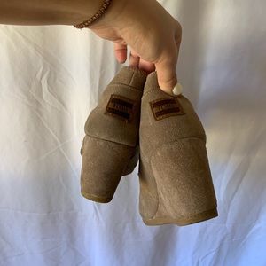 toms suede shoes